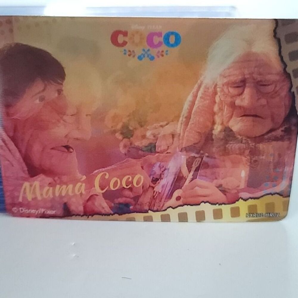 Coco Mama 3D Lenticular Phantom Disney 100 Pixar 37th Oscars Trading Card